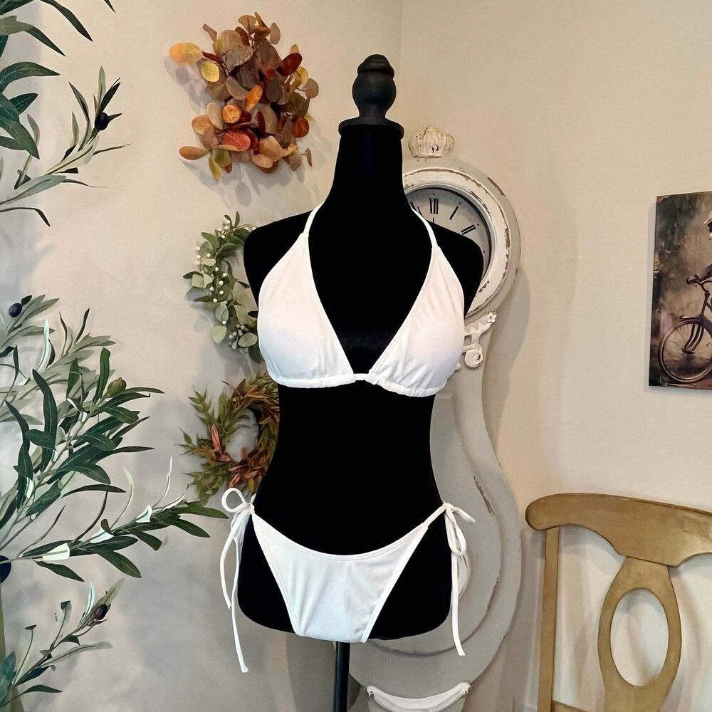 Zuvebamyo White Ribbed String Bikini Set- 2 Piece Swimsuit Large NWT